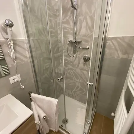 My Bed & Breakfast 4*