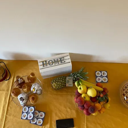 לינה וארוחת בוקר My 4*